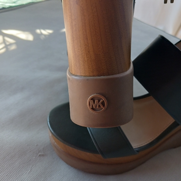 Sandals - Leather upper - Picture 8 of 8